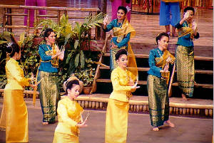 thaidancersalsophoto.jpg